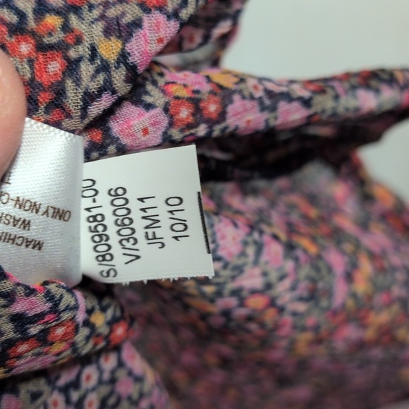 Old Navy Micro Floral Lined Tunic Top Size Large - Picture 6 of 9